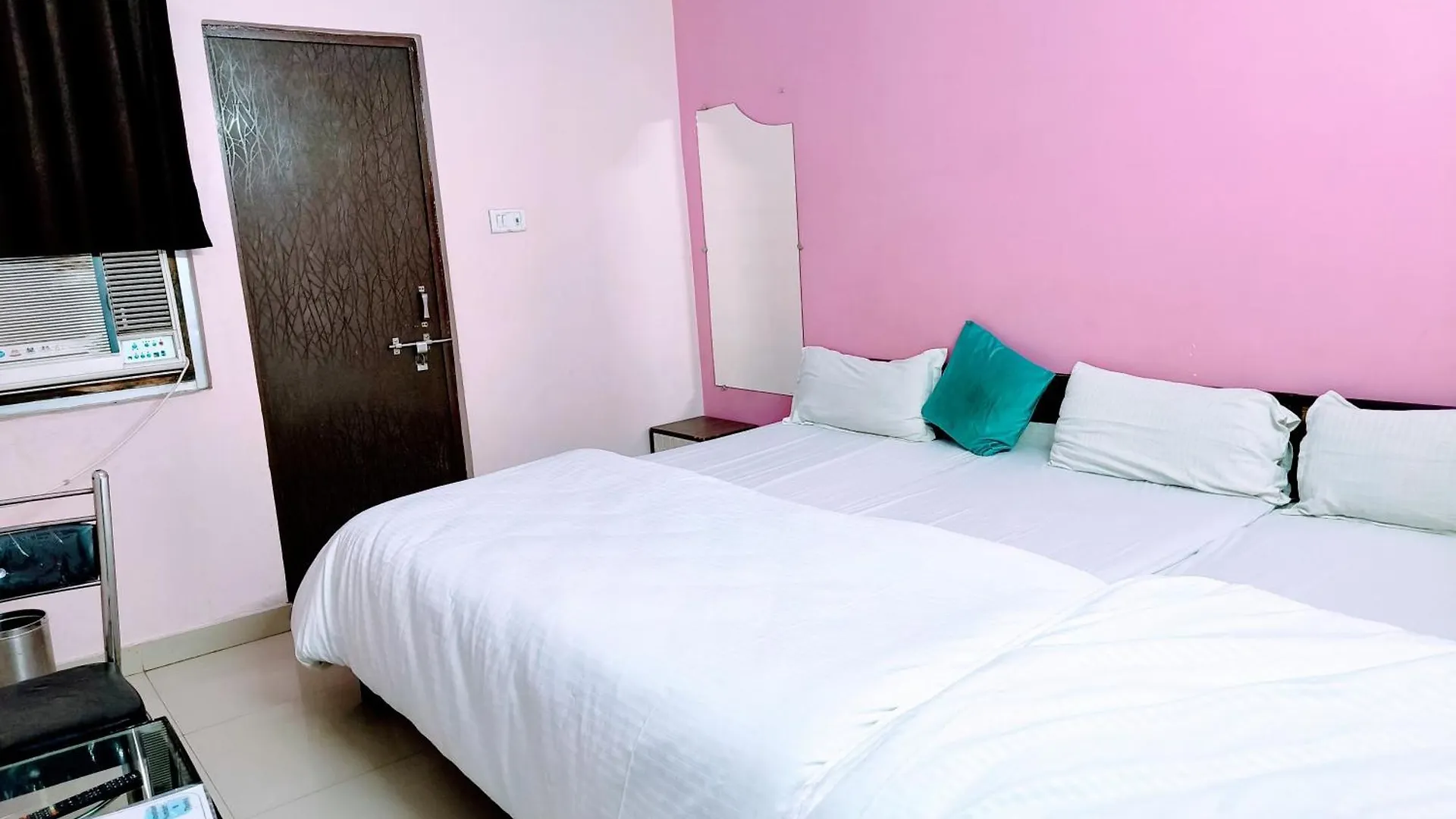 kontakty The Shivay Guest House